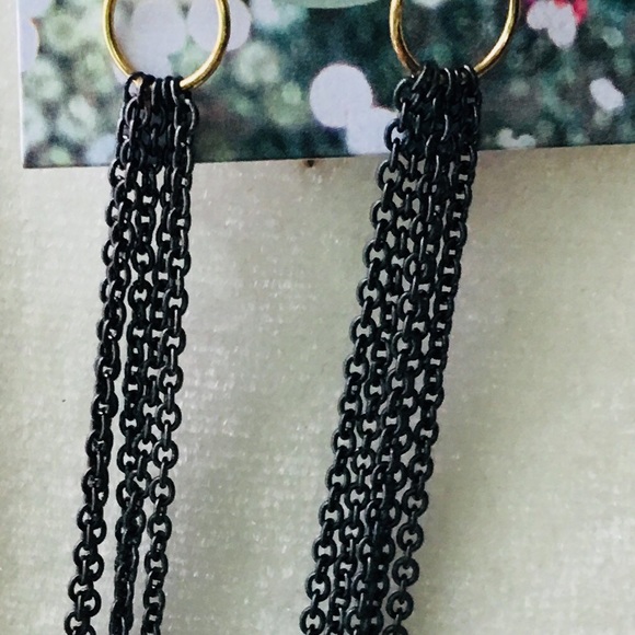 Urban Outfitters Golden Circle Duster Earrings - Picture 5 of 5